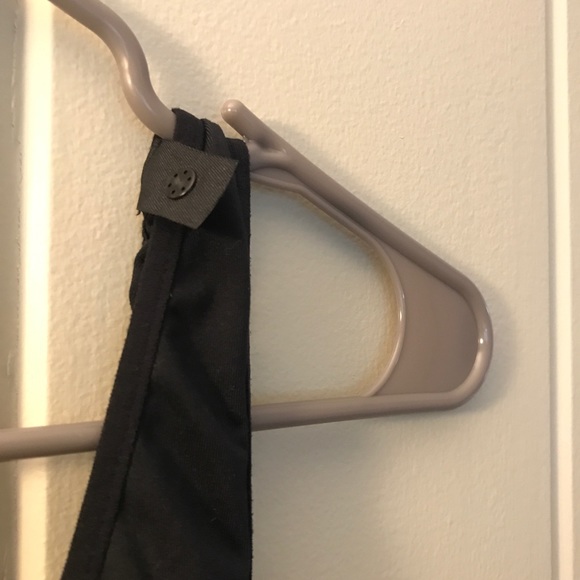 Fabletics workout tank - Picture 2 of 5